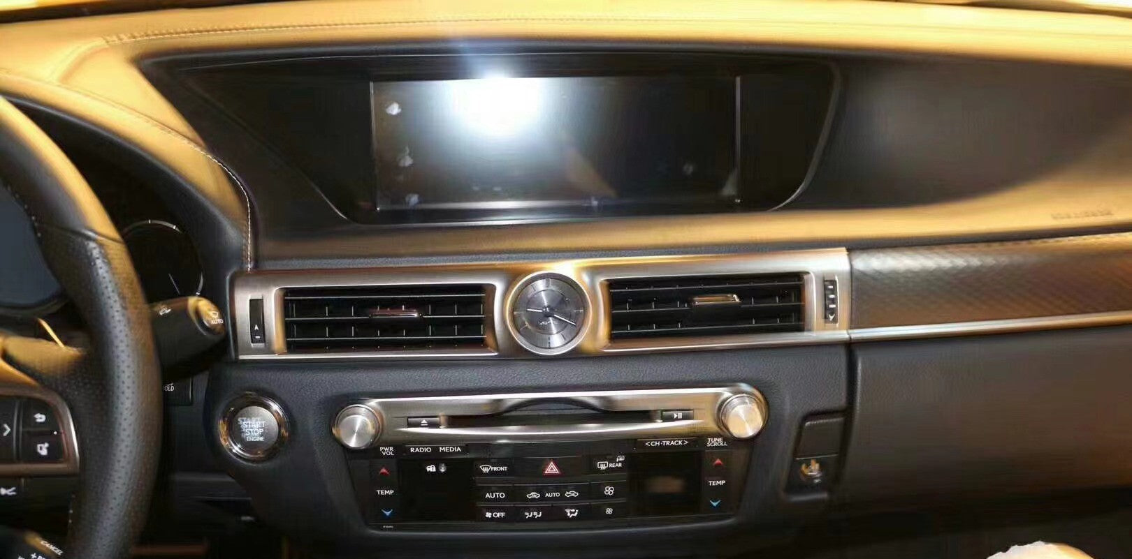 Lexus GS Screen Upgrade with 12.3