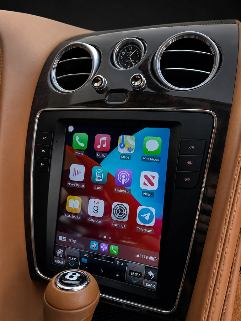 Reverse camera with dynamic guidelines and parking sensor display on the Bentley 10.4 inch screen